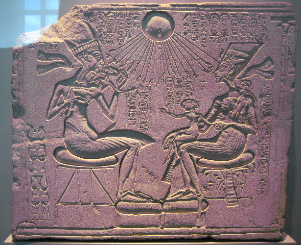 Akhenaton med familj