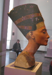 Nefertite